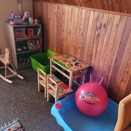 Liptovská Chata pri potoku Liptovský Mikuláš Esterno foto