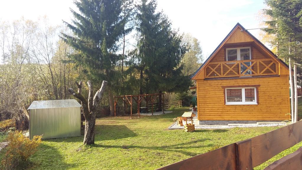 Liptovská Chata pri potoku Liptovský Mikuláš Esterno foto